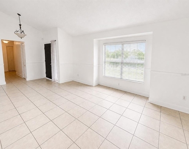 1409 Madrid Way - Photo Thumbnail 5