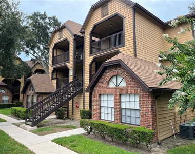 355 Lakepointe Drive - Photo Thumbnail 19