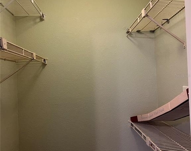 355 Lakepointe Drive - Photo Thumbnail 17