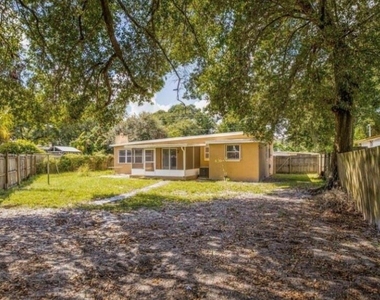 1625 Queensway Road - Photo Thumbnail 11