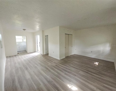 00 E Washington Street - Photo Thumbnail 2