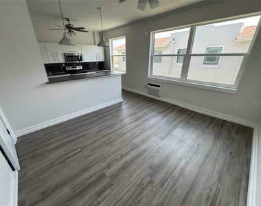 428 Armada Road S - Photo Thumbnail 1