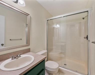 4231 Oak Loop - Photo Thumbnail 23