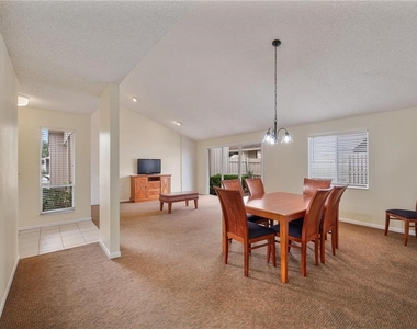 4231 Oak Loop - Photo Thumbnail 6