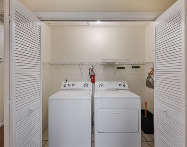 4231 Oak Loop - Photo Thumbnail 17