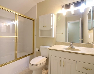 1311 Glenview Lane - Photo Thumbnail 26
