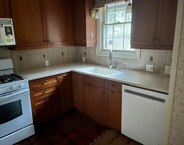 1628 Nw 6th Avenue - Photo Thumbnail 5