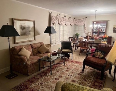 1628 Nw 6th Avenue - Photo Thumbnail 2