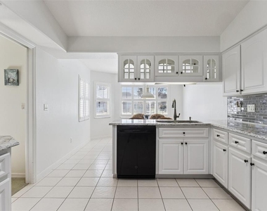5811 Princess Caroline Place - Photo Thumbnail 15