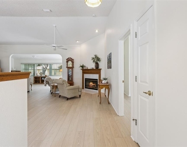 5811 Princess Caroline Place - Photo Thumbnail 4