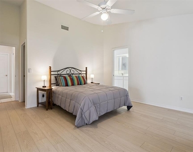 5811 Princess Caroline Place - Photo Thumbnail 20