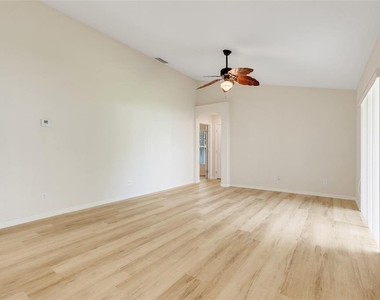 12900 Cloverdale Lane - Photo Thumbnail 13