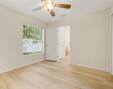 12900 Cloverdale Lane - Photo Thumbnail 26