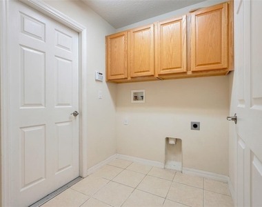 12900 Cloverdale Lane - Photo Thumbnail 28