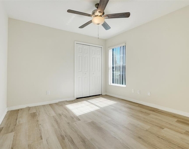 12900 Cloverdale Lane - Photo Thumbnail 20