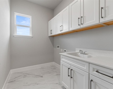 29 Coronado Road - Photo Thumbnail 42