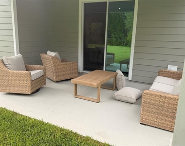 1291 Ribbon Place - Photo Thumbnail 8