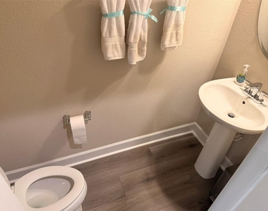 1291 Ribbon Place - Photo Thumbnail 13