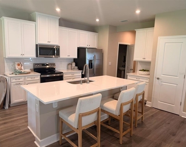 1291 Ribbon Place - Photo Thumbnail 3