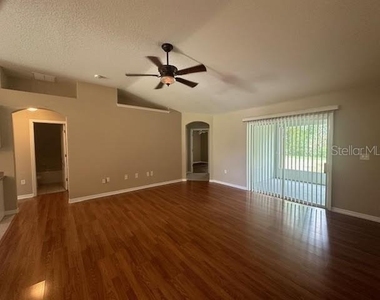 31 Rymer Lane - Photo Thumbnail 12