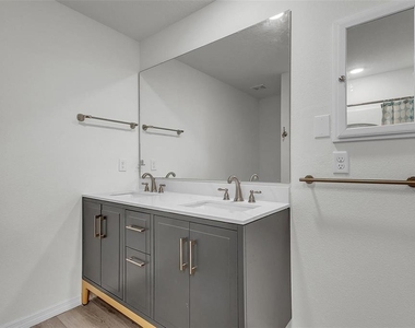 159 Persimmon Drive - Photo Thumbnail 21