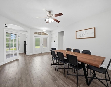 2880 Vogler Lane - Photo Thumbnail 3