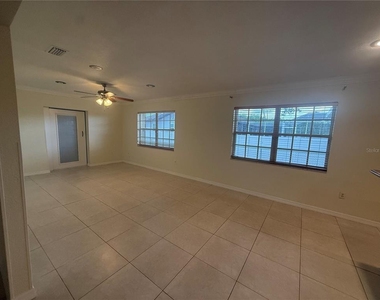 440 W Tarpon Boulevard Nw - Photo Thumbnail 3