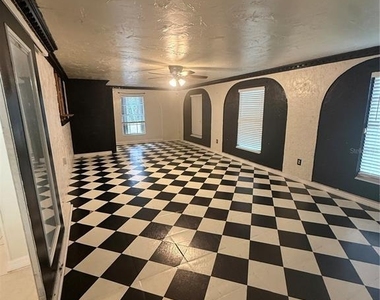 440 W Tarpon Boulevard Nw - Photo Thumbnail 38