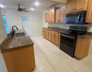 440 W Tarpon Boulevard Nw - Photo Thumbnail 6