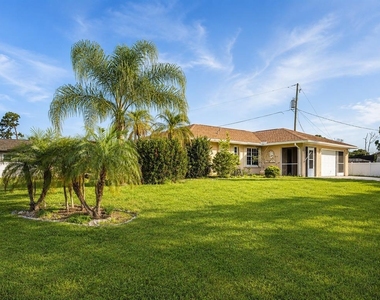 440 W Tarpon Boulevard Nw - Photo Thumbnail 1