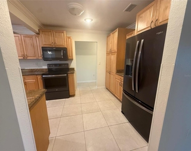 440 W Tarpon Boulevard Nw - Photo Thumbnail 8