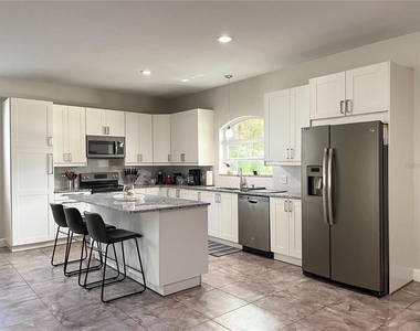 5119 Rilma Avenue - Photo Thumbnail 7