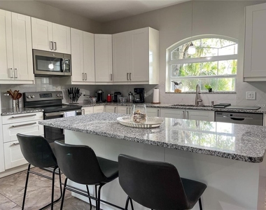 5119 Rilma Avenue - Photo Thumbnail 8