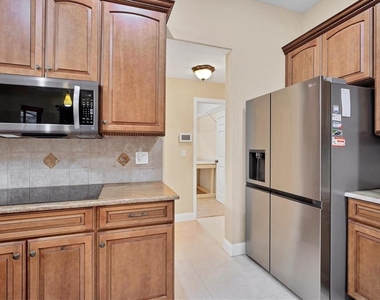 2780 Bethel Court S - Photo Thumbnail 9