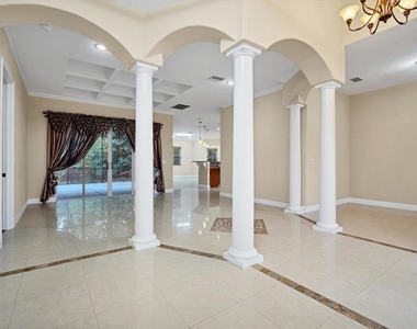 2780 Bethel Court S - Photo Thumbnail 4
