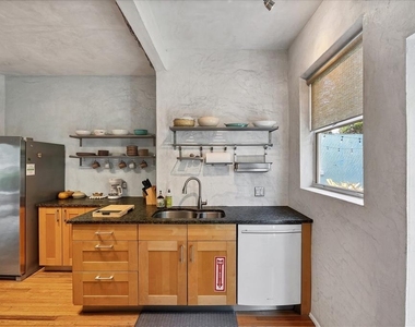 1370 13th Street - Photo Thumbnail 12
