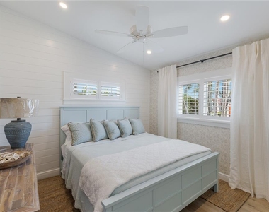 401 N Shore Drive - Photo Thumbnail 15