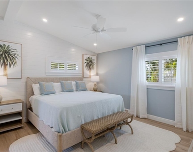 401 N Shore Drive - Photo Thumbnail 11