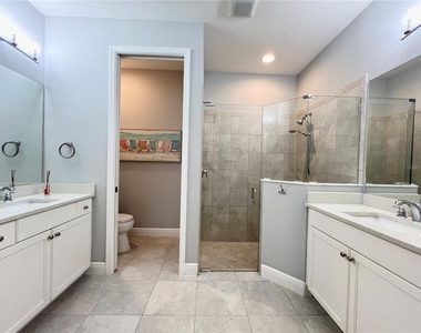 2946 Trustee Avenue - Photo Thumbnail 7