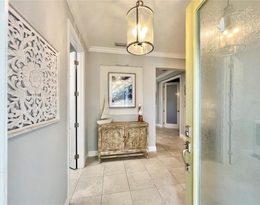 2946 Trustee Avenue - Photo Thumbnail 8