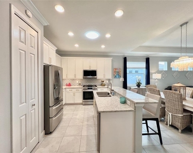 2946 Trustee Avenue - Photo Thumbnail 13