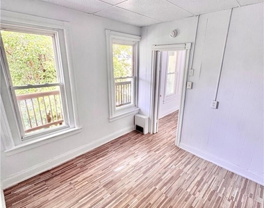 1412 Early Street - Photo Thumbnail 7