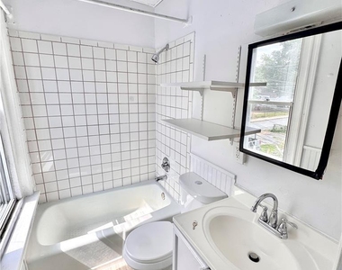 1412 Early Street - Photo Thumbnail 5