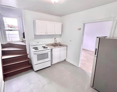 1412 Early Street - Photo Thumbnail 9