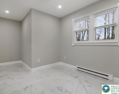 400 Cedar Drive - Photo Thumbnail 22