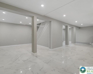 400 Cedar Drive - Photo Thumbnail 35