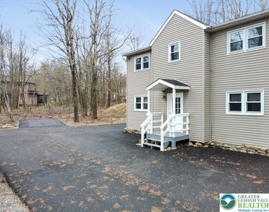 400 Cedar Drive - Photo Thumbnail 6