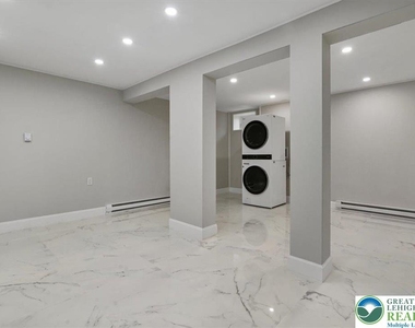 400 Cedar Drive - Photo Thumbnail 33