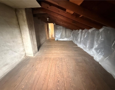 943 Center Street - Photo Thumbnail 18