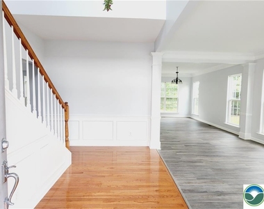 1816 Emerald Drive - Photo Thumbnail 10